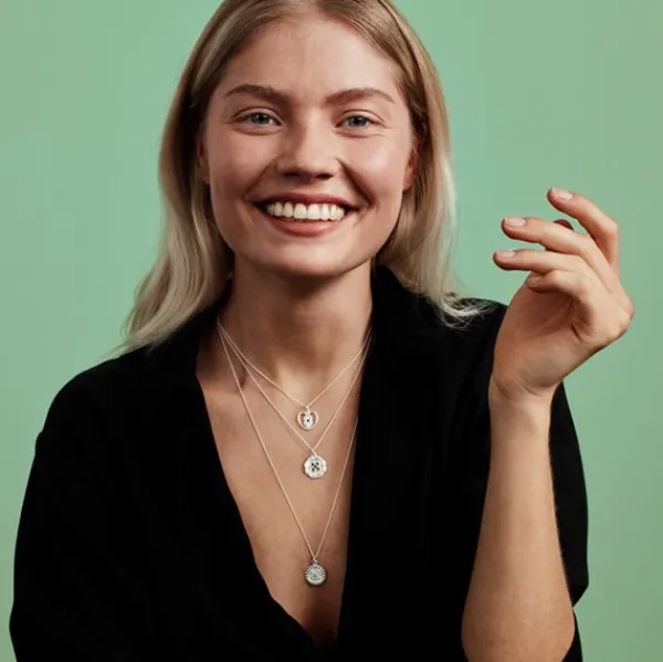 kalevala_amuletti_osmansolmu_hopeakaulaketju__2.webp Kalevala Amuletti Osmansolmu Hopeakaulaketju 227031060 Cheap